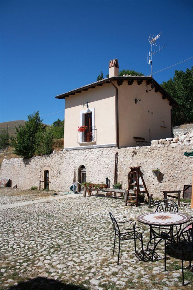 La Casa Su Le Dimore Del Borgo 산토스테파노디세싸니오 외부 사진